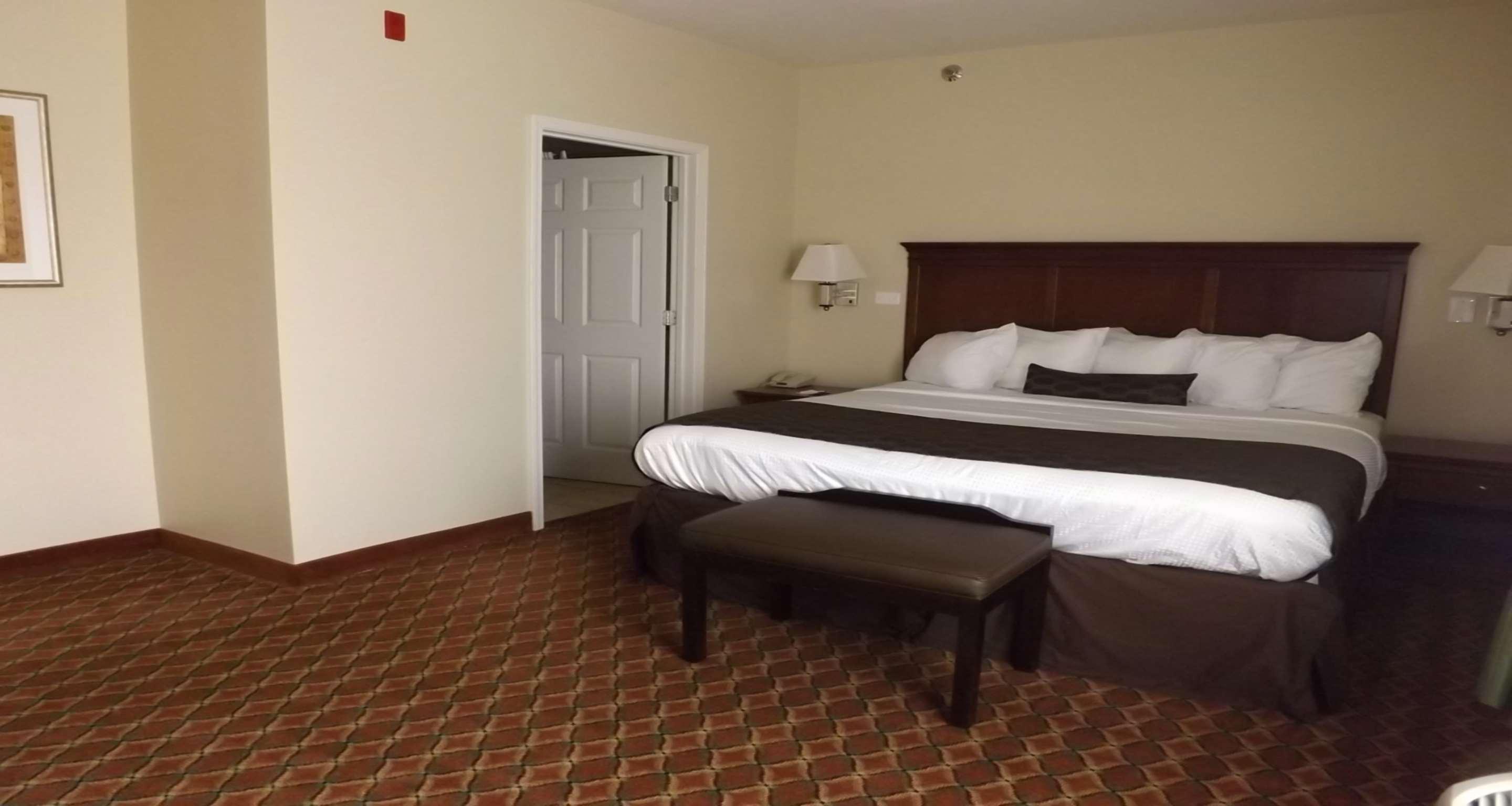 Best Western Plus Midamerica Hotel Mascoutah Exterior photo