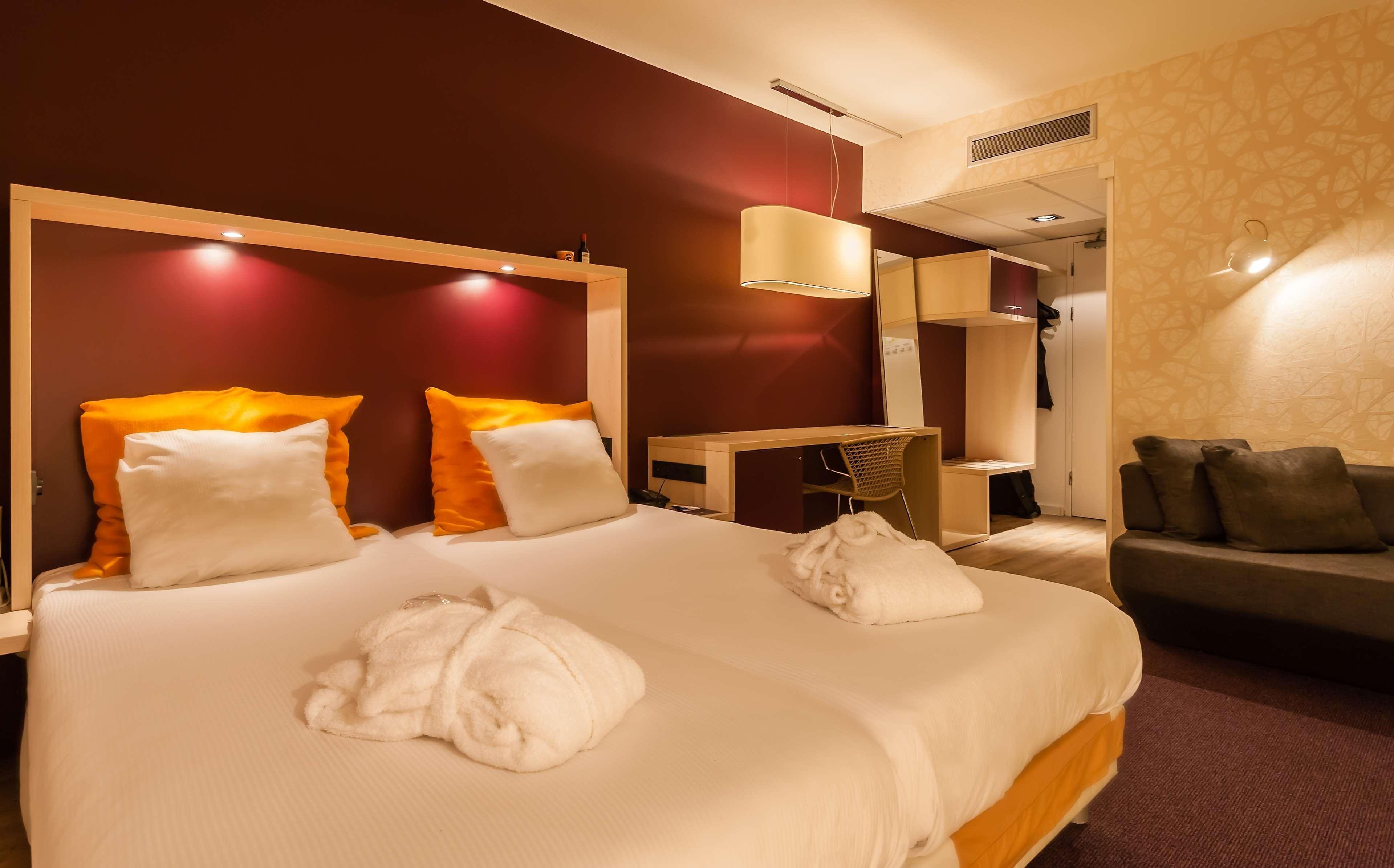 Best Western Plus Midamerica Hotel Mascoutah Exterior photo