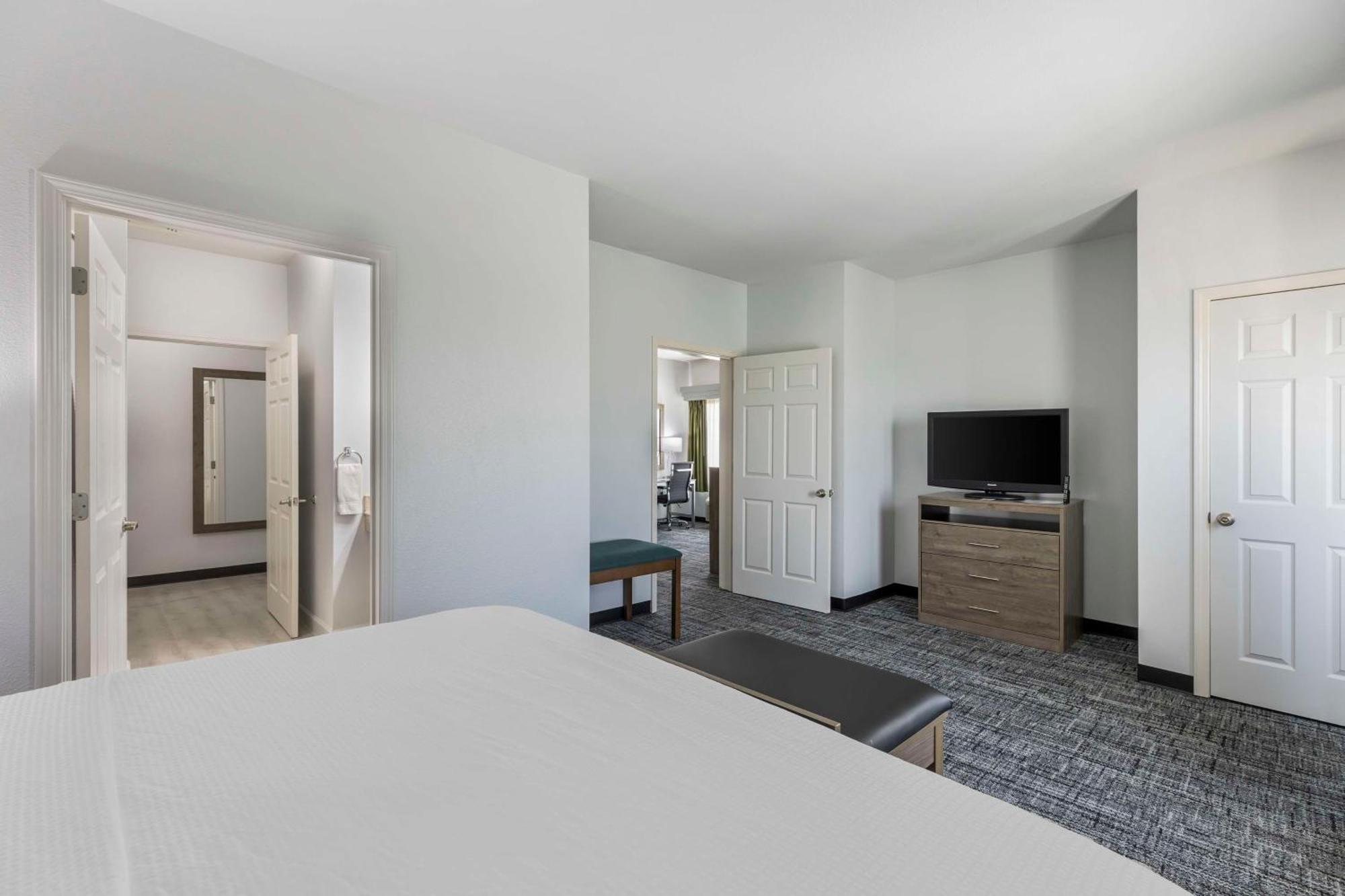 Best Western Plus Midamerica Hotel Mascoutah Exterior photo