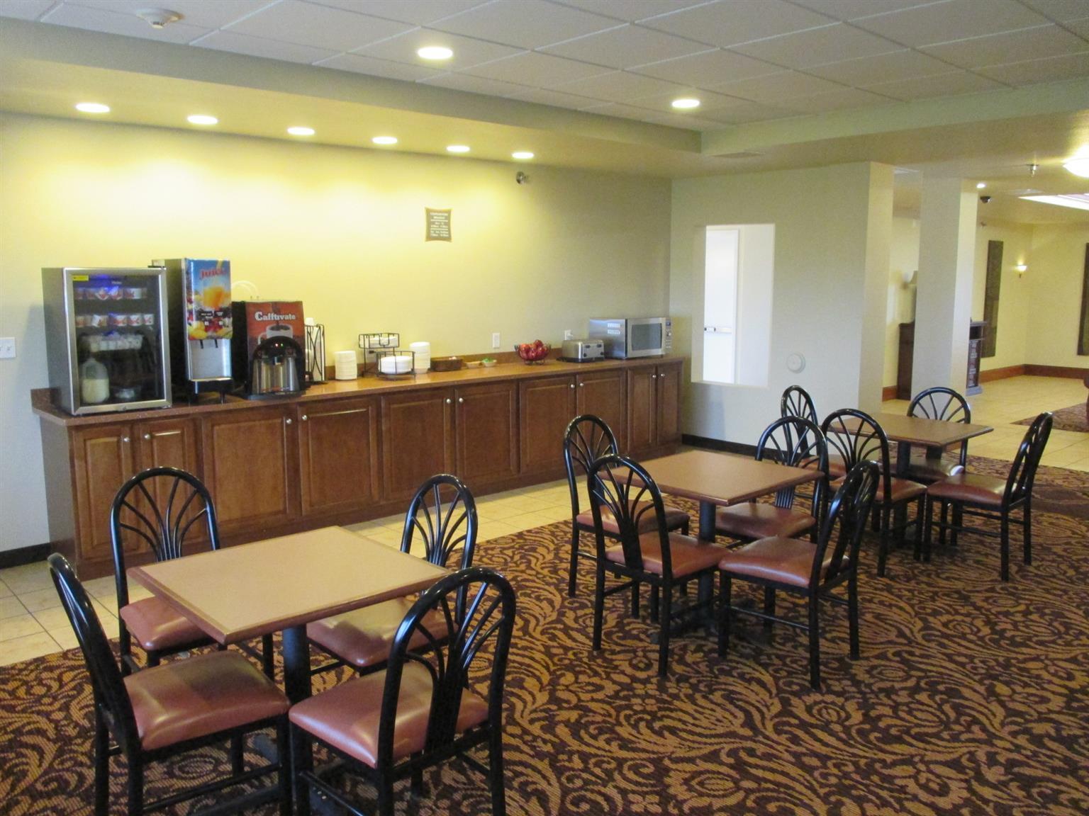 Best Western Plus Midamerica Hotel Mascoutah Exterior photo